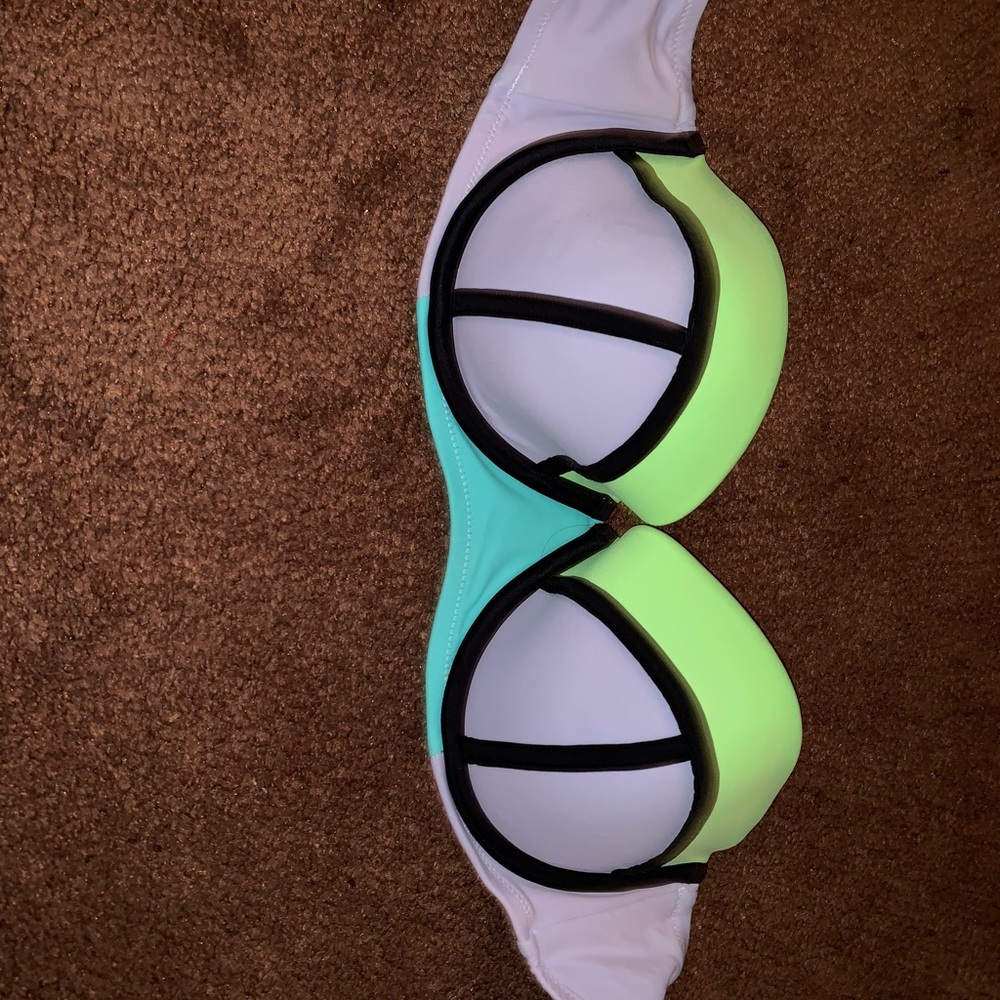 VS bikini top
